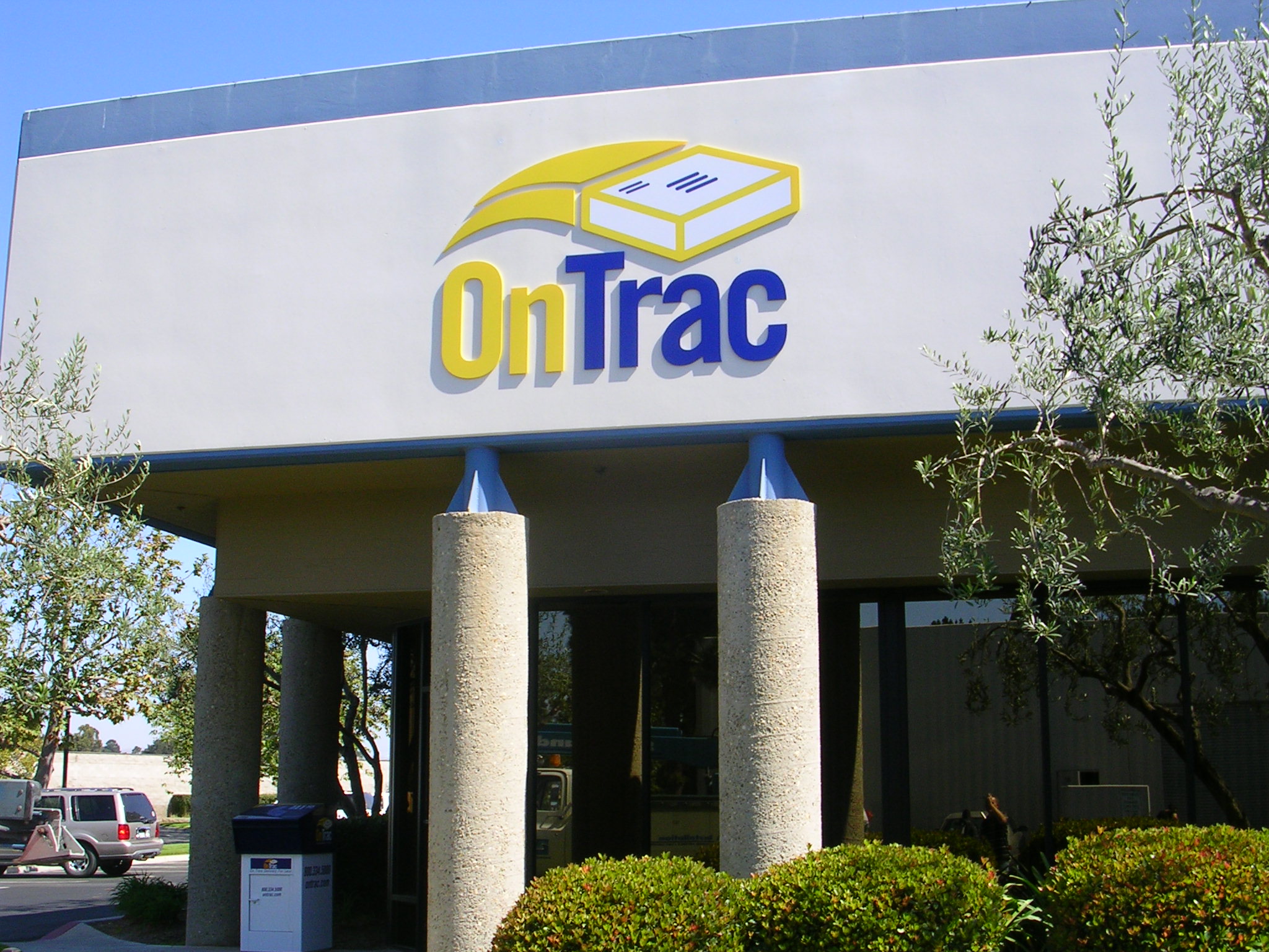 Architectural wayfinding signage